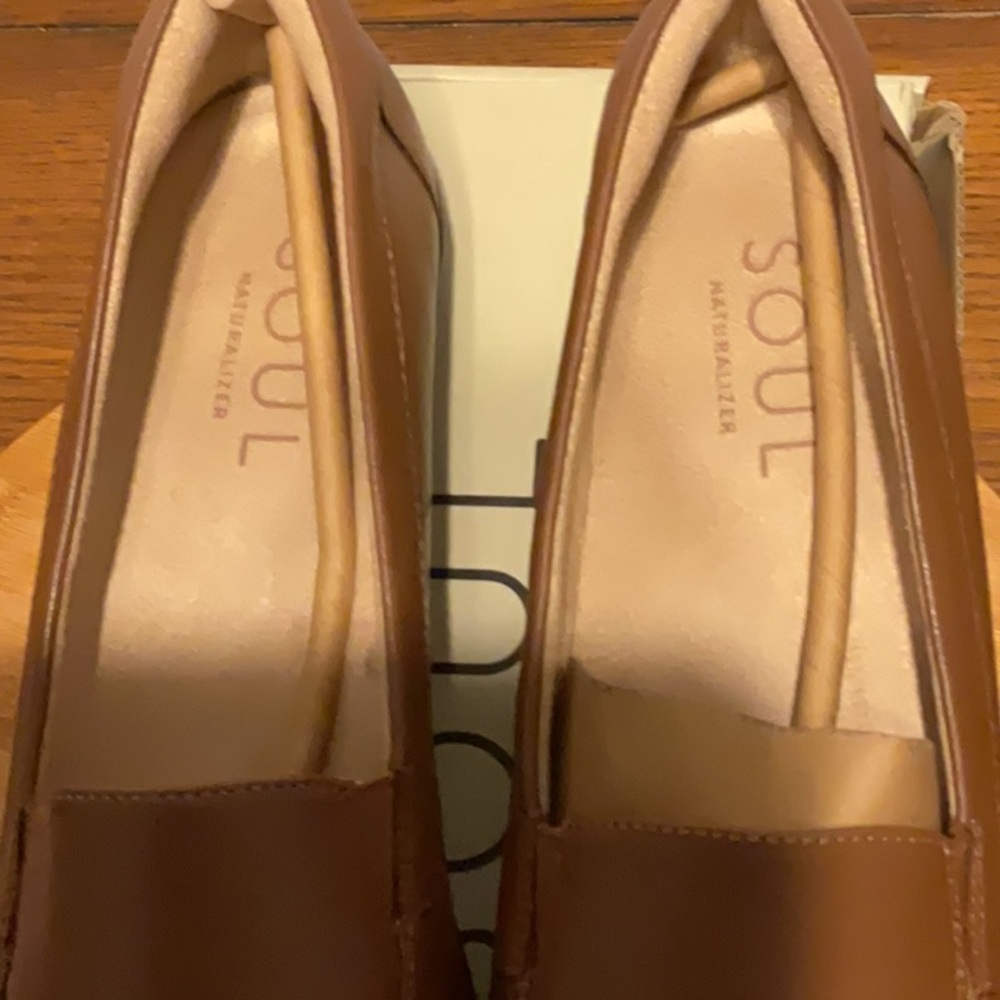 New in box Naturalizer Soul leather slip on flats size 10M ladies - Picture 2 of 4